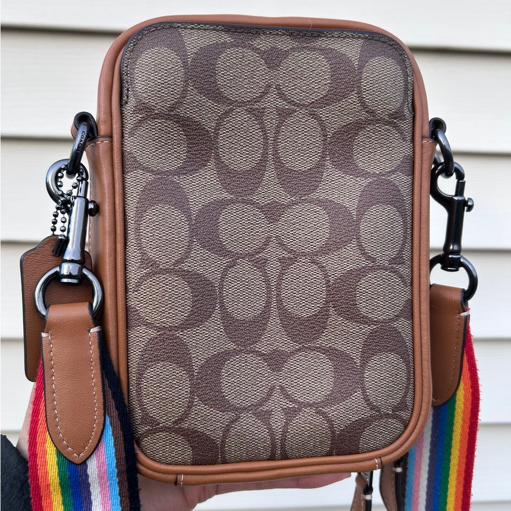 Coach CJ671 LGBTQ Stanton Crossbody Bad with leather logo patches, Pride Edition - Picture 12 of 13